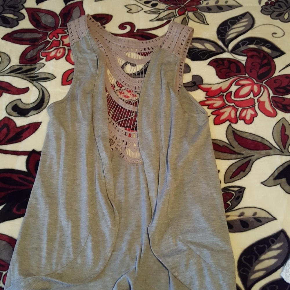 Shirt - Picture 2 of 2